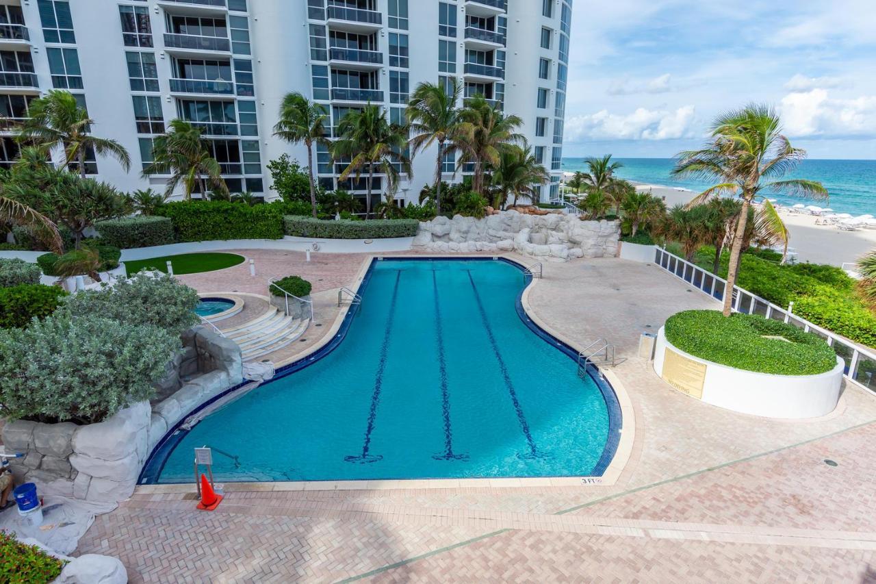 Trump Intl 2 Bedroom Apartment 1600 Sf Ocean And Bay View With Terrace Miami Beach Exterior photo